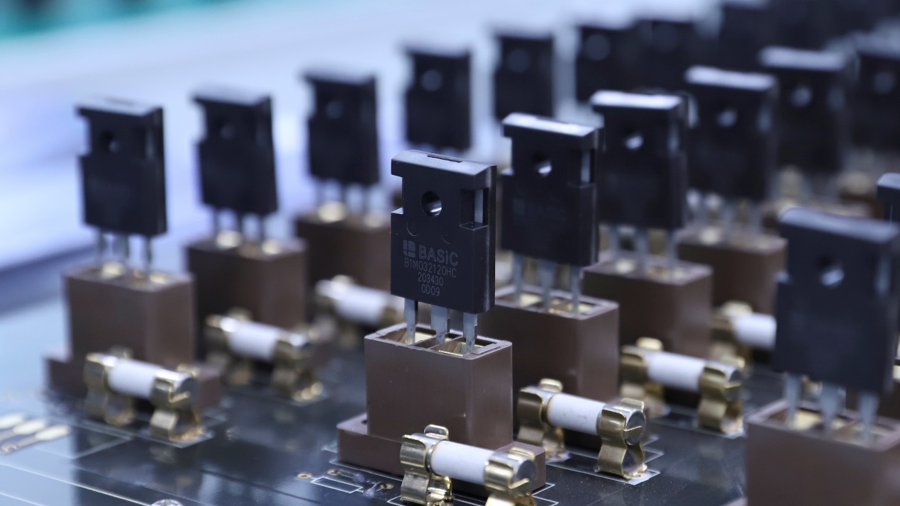 The development history of electronic components
